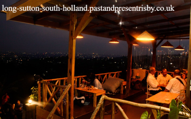 Mengenal Bumi Kiwari Cafe Bandung Surga Kuliner